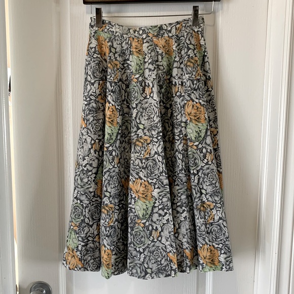 D’Allairds Dresses & Skirts - D’Allairds floral skirt